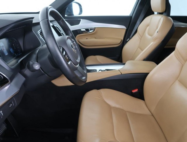 Volvo XC90  D5 AWD Momentum