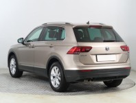 Volkswagen Tiguan  2.0 TSI 