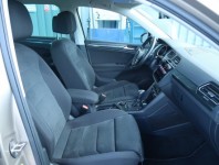 Volkswagen Tiguan  2.0 TSI 