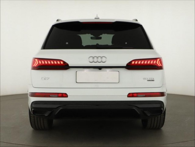 Audi Q7  50 TDI S-Line