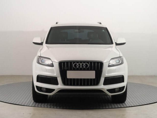 Audi Q7  3.0 TDI S-Line
