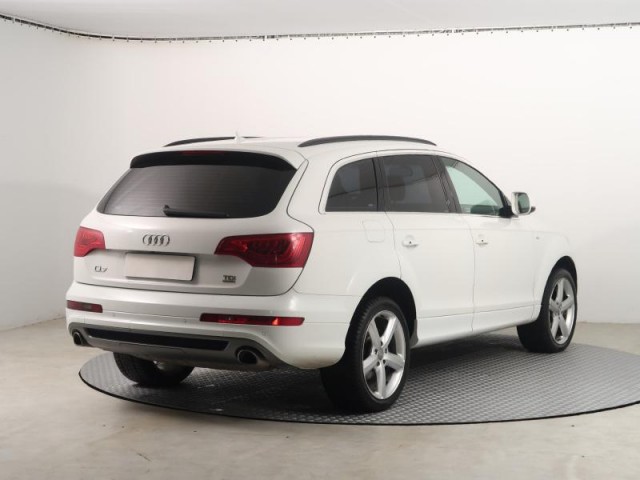 Audi Q7  3.0 TDI S-Line