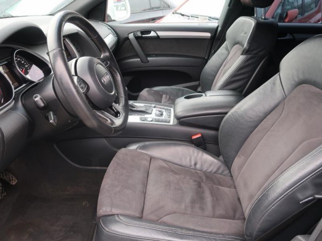 Audi Q7  3.0 TDI S-Line