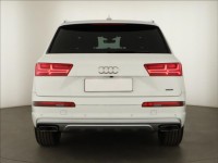 Audi Q7  3.0 TDI 