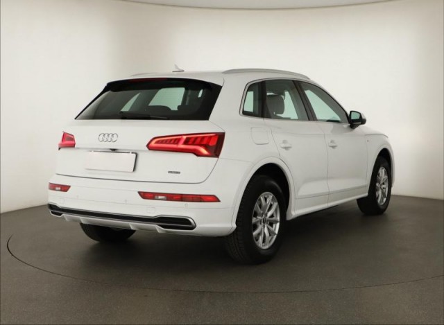 Audi Q5  50 TFSI e S line