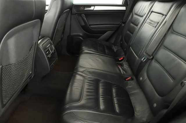 Volkswagen Touareg  3.0 TDI 