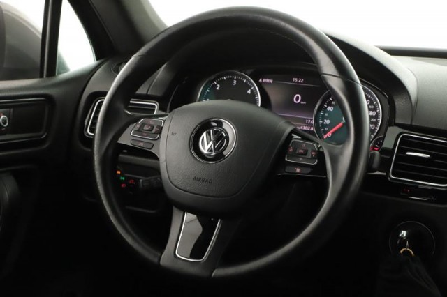 Volkswagen Touareg  3.0 TDI 