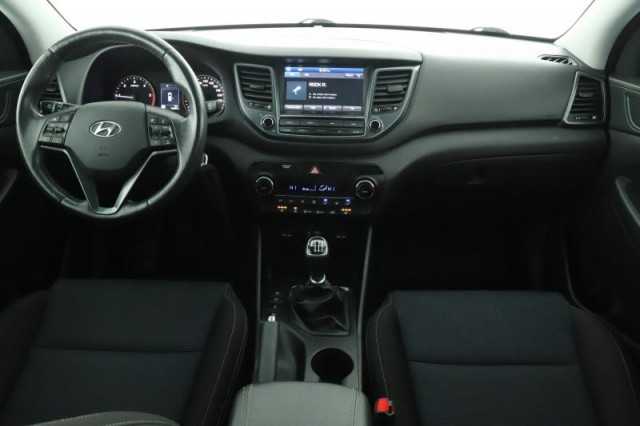 Hyundai Tucson  1.7 CRDi Trikolor