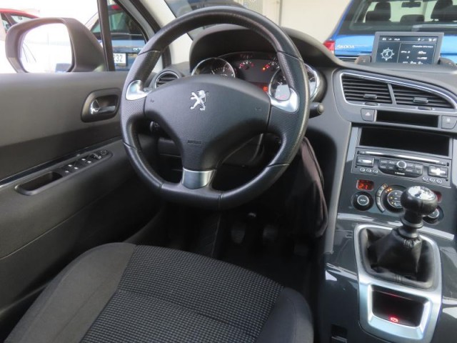 Peugeot 5008  1.6 BlueHDi 