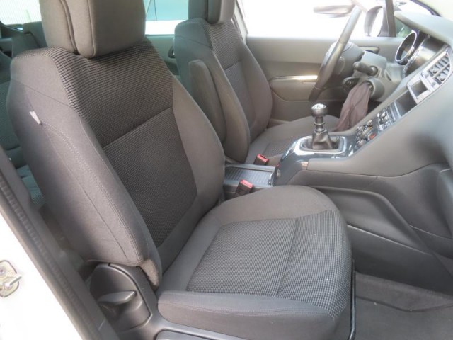 Peugeot 5008  1.6 BlueHDi 