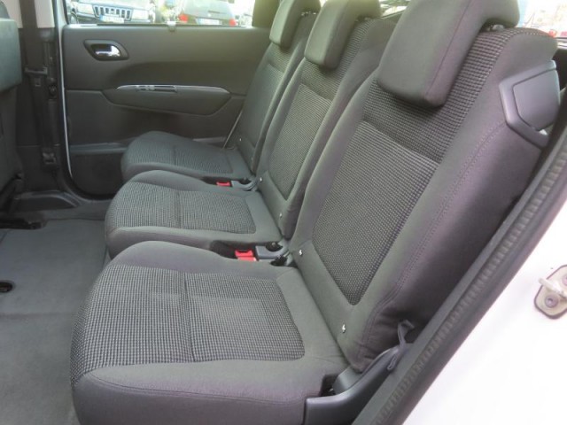 Peugeot 5008  1.6 BlueHDi 