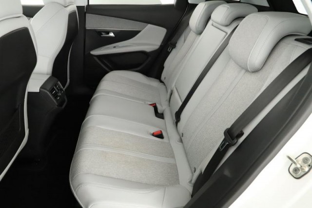 Peugeot 3008  1.6 THP 