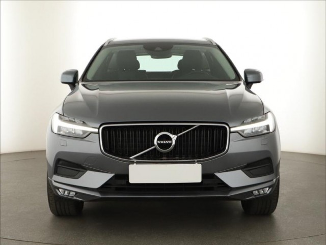 Volvo XC60  B4 AWD Momentum