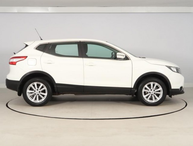 Nissan Qashqai  1.6 DIG-T Acenta