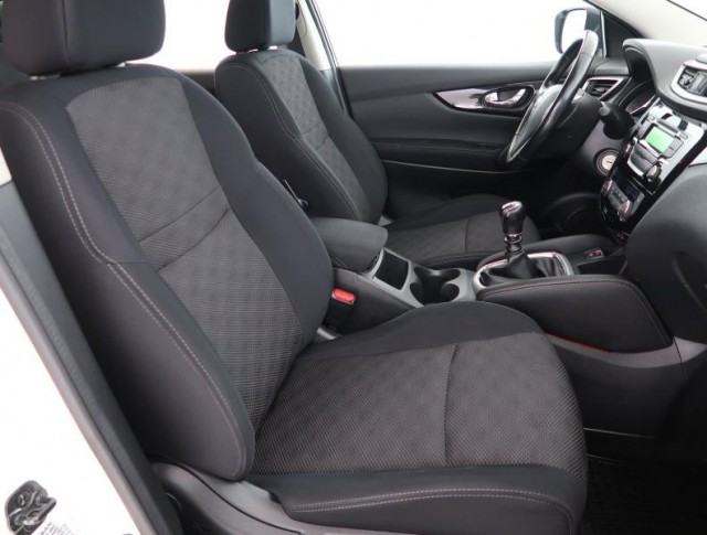 Nissan Qashqai  1.6 DIG-T Acenta