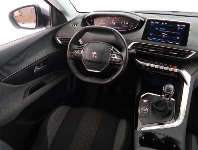 Peugeot 3008  1.5 BlueHDi Active