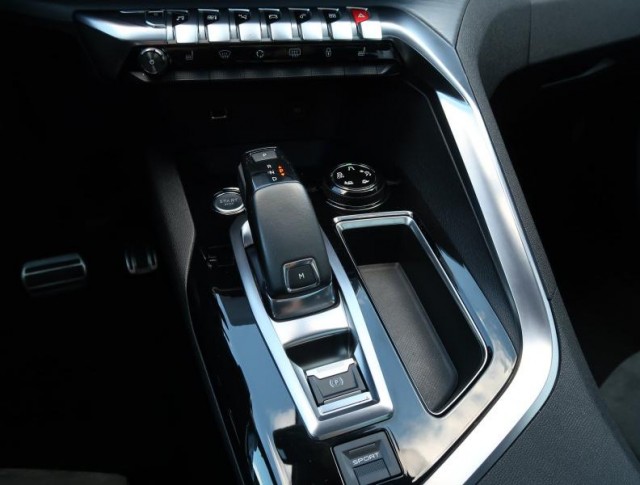 Peugeot 3008  2.0 BlueHDi GT Line