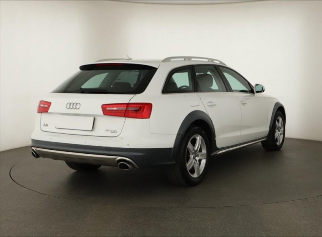 Audi A6 Allroad  3.0 TDI 