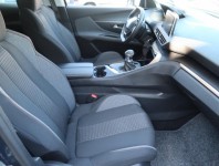 Peugeot 3008  1.2 PureTech 
