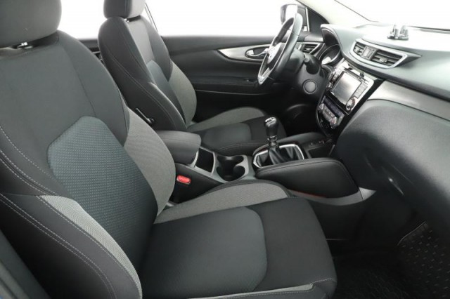 Nissan Qashqai  1.5 dCi 