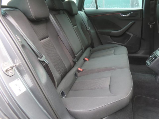 Škoda Kamiq  1.0 TSI Drive