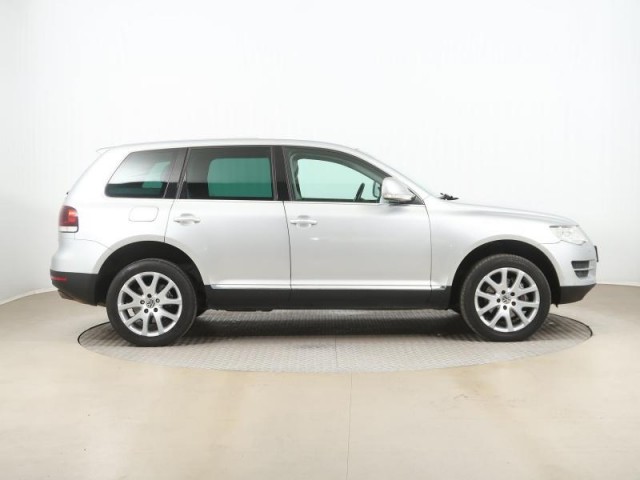 Volkswagen Touareg  3.0 TDI 