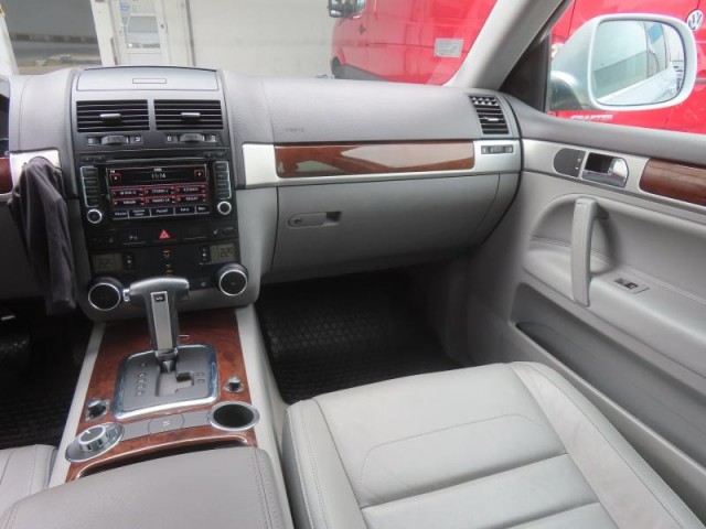 Volkswagen Touareg  3.0 TDI 
