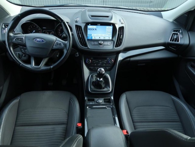 Ford Kuga  1.5 EcoBoost Titanium