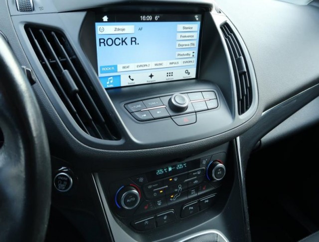 Ford Kuga  1.5 EcoBoost Titanium