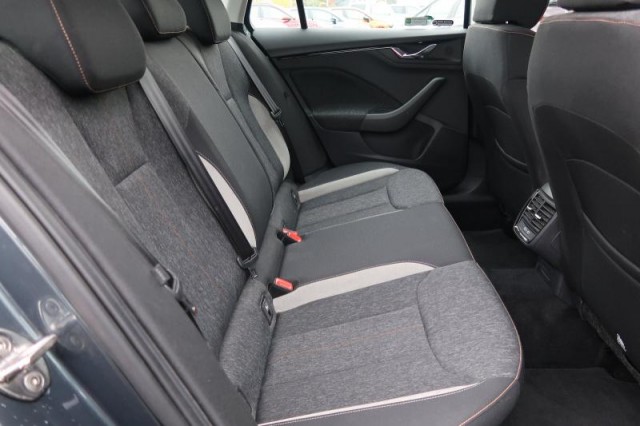 Škoda Kamiq  1.0 TSI Ambition Plus