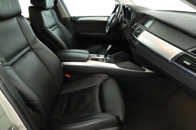 BMW X6  xDrive40d 