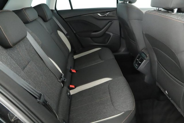 Škoda Kamiq  1.0 TSI 