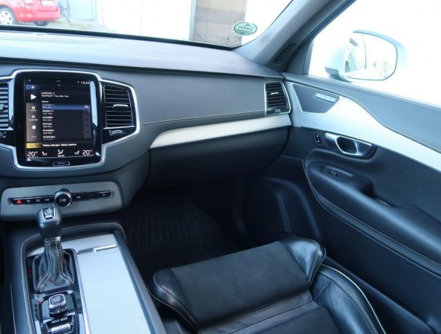 Volvo XC90  D5 AWD R-Design