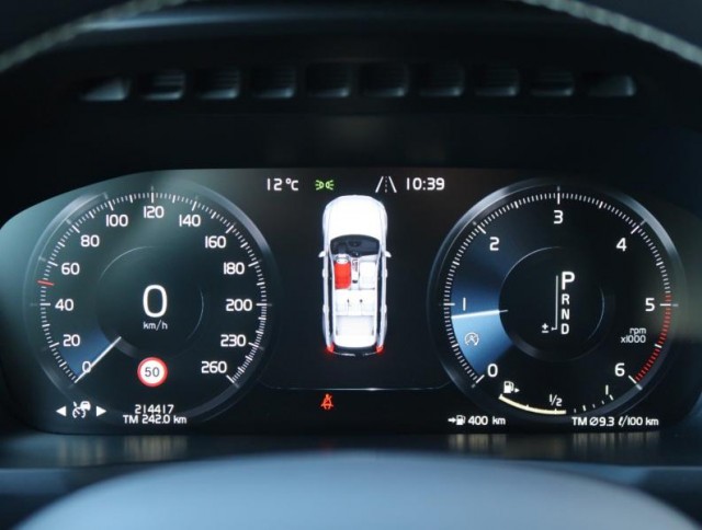 Volvo XC90  D5 AWD R-Design