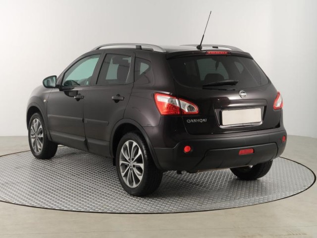 Nissan Qashqai  1.6 