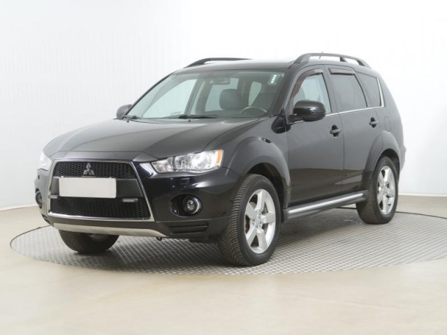 Mitsubishi Outlander  2.4 MIVEC 