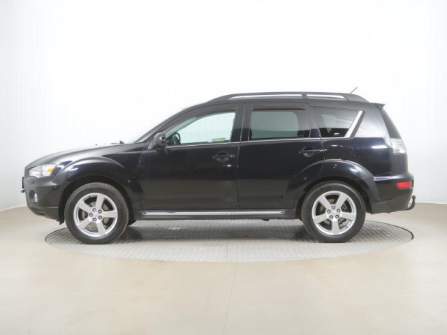 Mitsubishi Outlander  2.4 MIVEC 