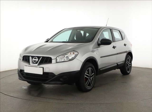 Nissan Qashqai  1.6 