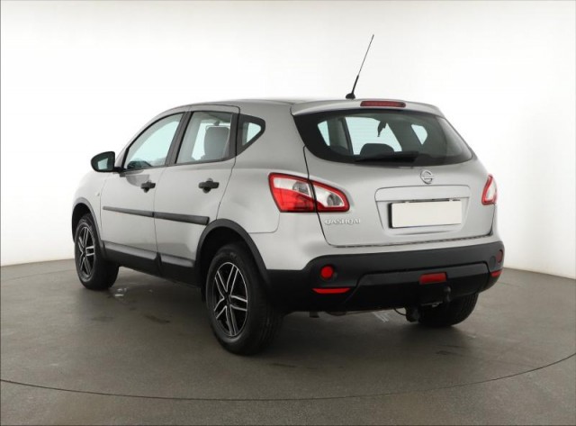 Nissan Qashqai  1.6 