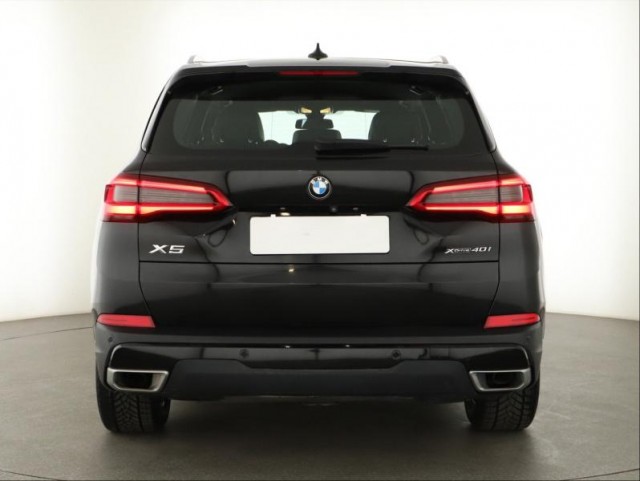 BMW X5  xDrive40i 