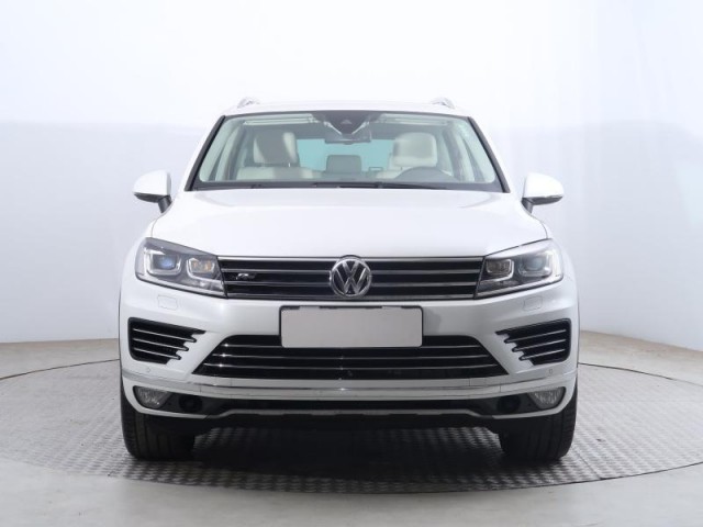 Volkswagen Touareg  3.0 TDI 
