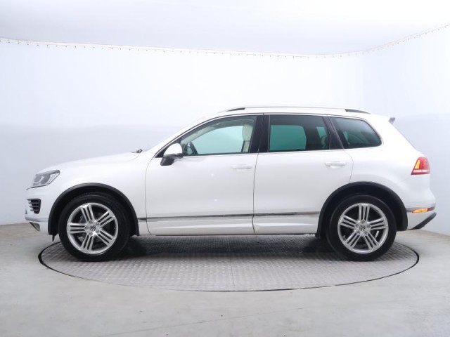 Volkswagen Touareg  3.0 TDI 