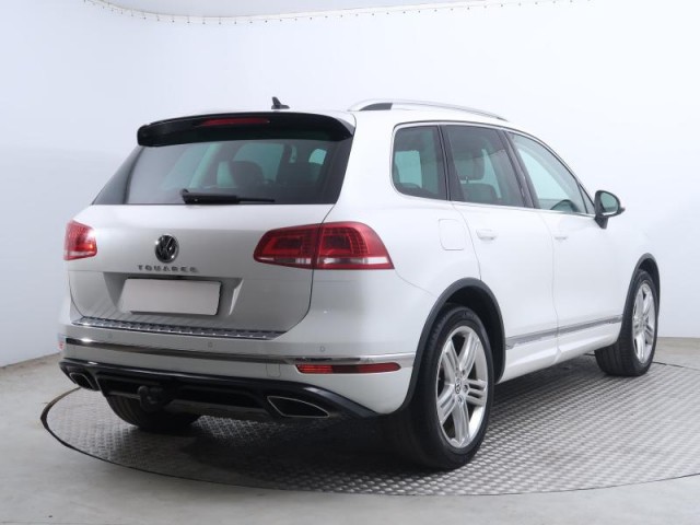Volkswagen Touareg  3.0 TDI 