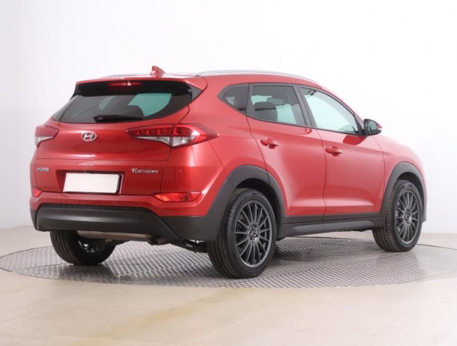 Hyundai Tucson  1.7 CRDi 