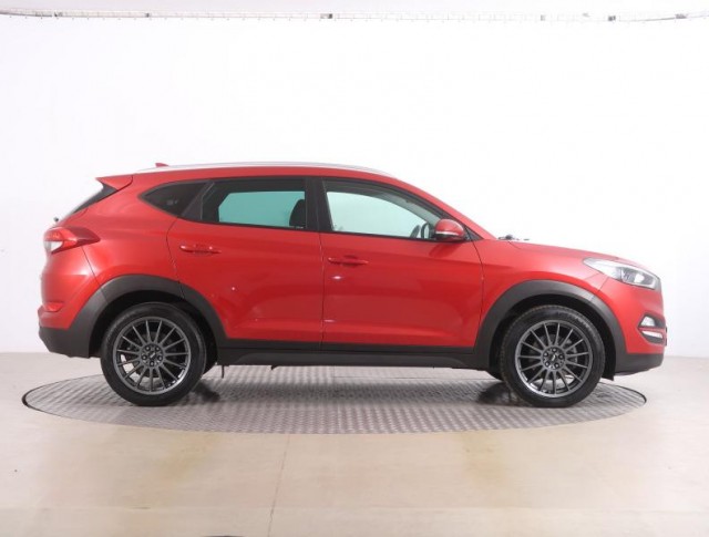 Hyundai Tucson  1.7 CRDi 
