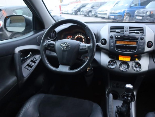 Toyota RAV 4  2.2 D-4D 