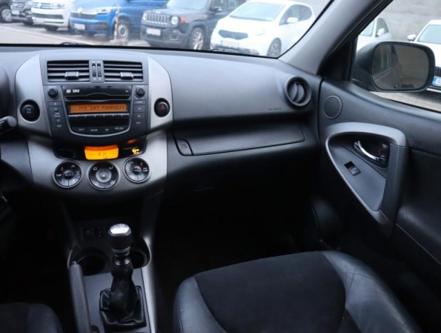 Toyota RAV 4  2.2 D-4D 