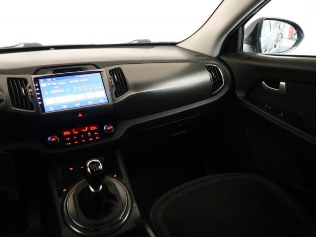 Kia Sportage  2.0 CRDi 