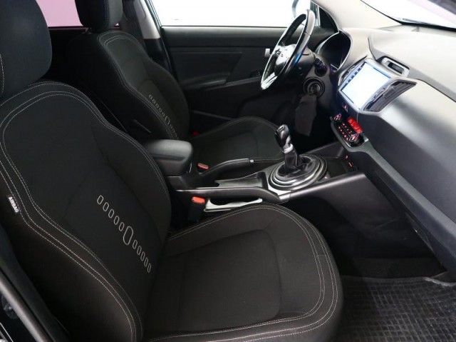 Kia Sportage  2.0 CRDi 