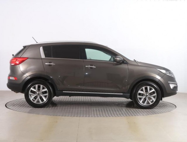 Kia Sportage  2.0 CRDi 